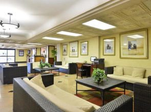Magnuson Grand Hotel Maingate West
