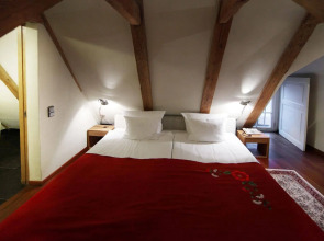 The Three Sisters Hotel