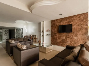 Schalom Hotel