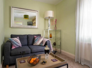 Palm Grove Apartments