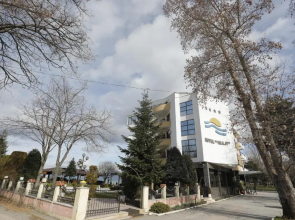 Hotel 1 Maji