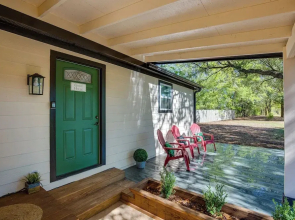 Couples Retreat In Canton w/ Patio, Trail & Yard!