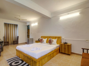 Hotel Pleasure Inn near Turtle Beach- Morjim