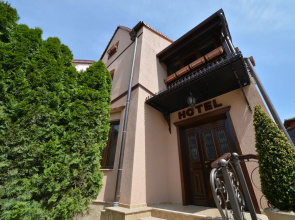 Noblesse Boutique Hotel