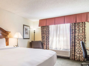 Red Lion Hotel Portland Airport
