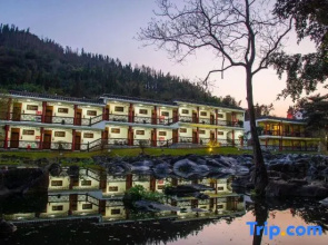 Xiyuan Bieyuan Resort (Malinghe Canyon Scenic Area)