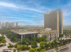 He County Hetai Holiday Hotel
