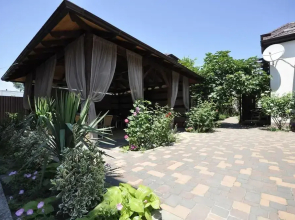 Sadorini Guest House