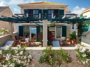 Ennio - 100m From the Beach - A3 Žuti