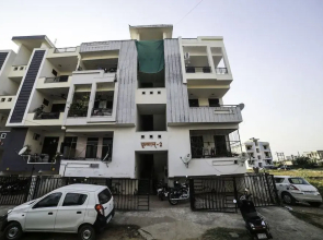 Oyo Home 17383 Elegant 3bhk