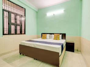 SPOT ON 77493 Hotel Moon Unit-2