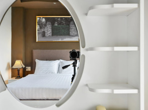 The Noble Swan Wood Park Hotel