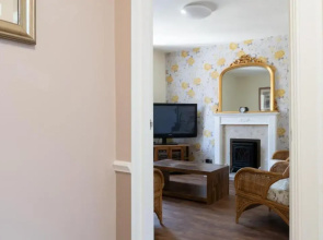 Apartment 16
