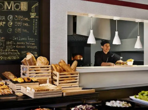 Sathorn Vista, Bangkok - Marriott Executive Apartments