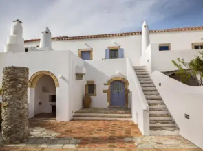 Dipaton House