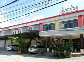 Reddoorz Plus Near Rs Hermina Kendari