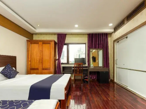 OYO 1107 Dream Gold Hotel 1