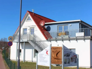 Chudzik Modern Retreat