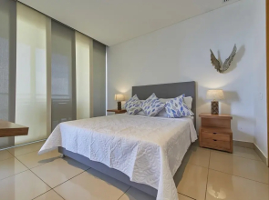 Stylish 1BR Apartment w Balcony Amazing View