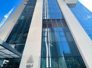Stunning Apt with Breathtaking Views Downtown
