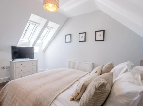 Geoff's Rest, Pond Hall Farm, Hadleigh