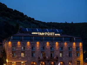 Assos Troy Port Hotel