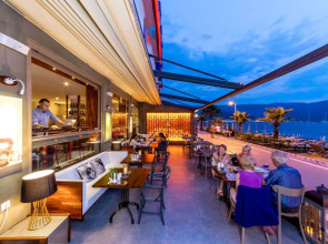 Reis Beach Hotel&Restaurant