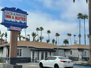 Oceanside Inn & Suites