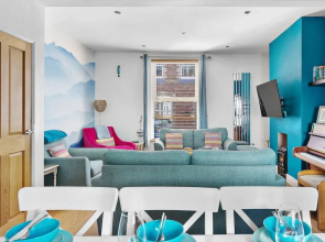 The Terrace - Bright Characterful and Near Beaches