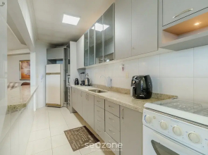 Sea View Apt w/ BBQ in Itapema Dnl0602