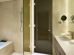 La Ville Hotel & Suites CITY WALK, Dubai, Autograph Collection