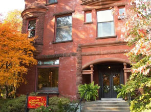 Louisville Bourbon Inn