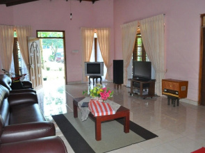 Dil Lanka Safari Resort