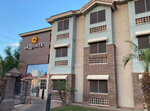 La Quinta Inn & Suites by Wyndham Tempe University / Phoenix