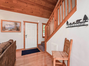 Lakefront Branson Cabin: 6 Mi to Branson Strip!