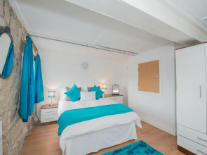 Kirkstall Bridge Apartments - 25