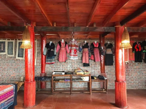 Indigo Snail Boutique Hmong Homestay