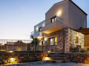 Istros Villas, infinite blue, By ThinkVilla