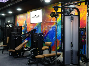 Отель Swissotel Al Murooj Dubai