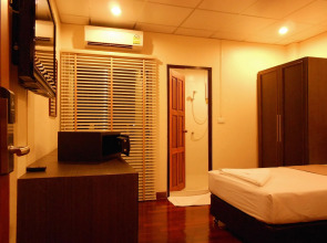 Lodge 61 Bed & Breakfast