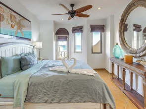 350 Sq Ft Balcony: Oceanfront Puerto Peñasco Villa