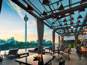 Hotel Stripes Kuala Lumpur, Autograph Collection