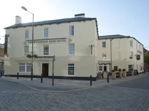 The Wyndham Arms-Wetherspoon