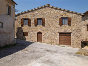 Quiet property set in a genuine context between nature and culture.-CASA PARIS