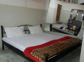 Hotel Urvashi