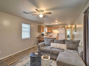 Cozy West Plains Home Near Shopping & Dining!