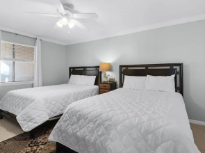 Sunset Harbor Palms 2-301