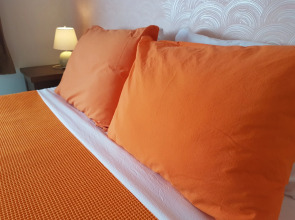 Canada Hotel & Bungalows