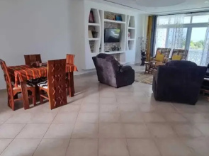 Lux Suites Kijani Beach Apartments