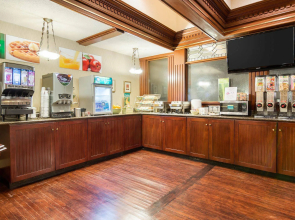 汉普顿体育馆品质酒店(Quality Inn Near Hampton Coliseum Hampton)